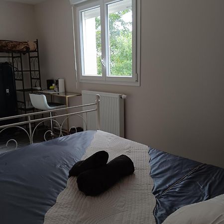 Charmes  Chambre Privee Dans Une Maison Familiale מראה חיצוני תמונה