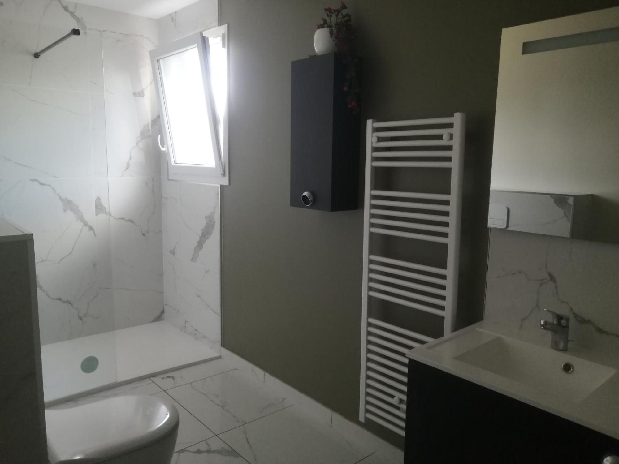 Charmes  Chambre Privee Dans Une Maison Familiale מראה חיצוני תמונה