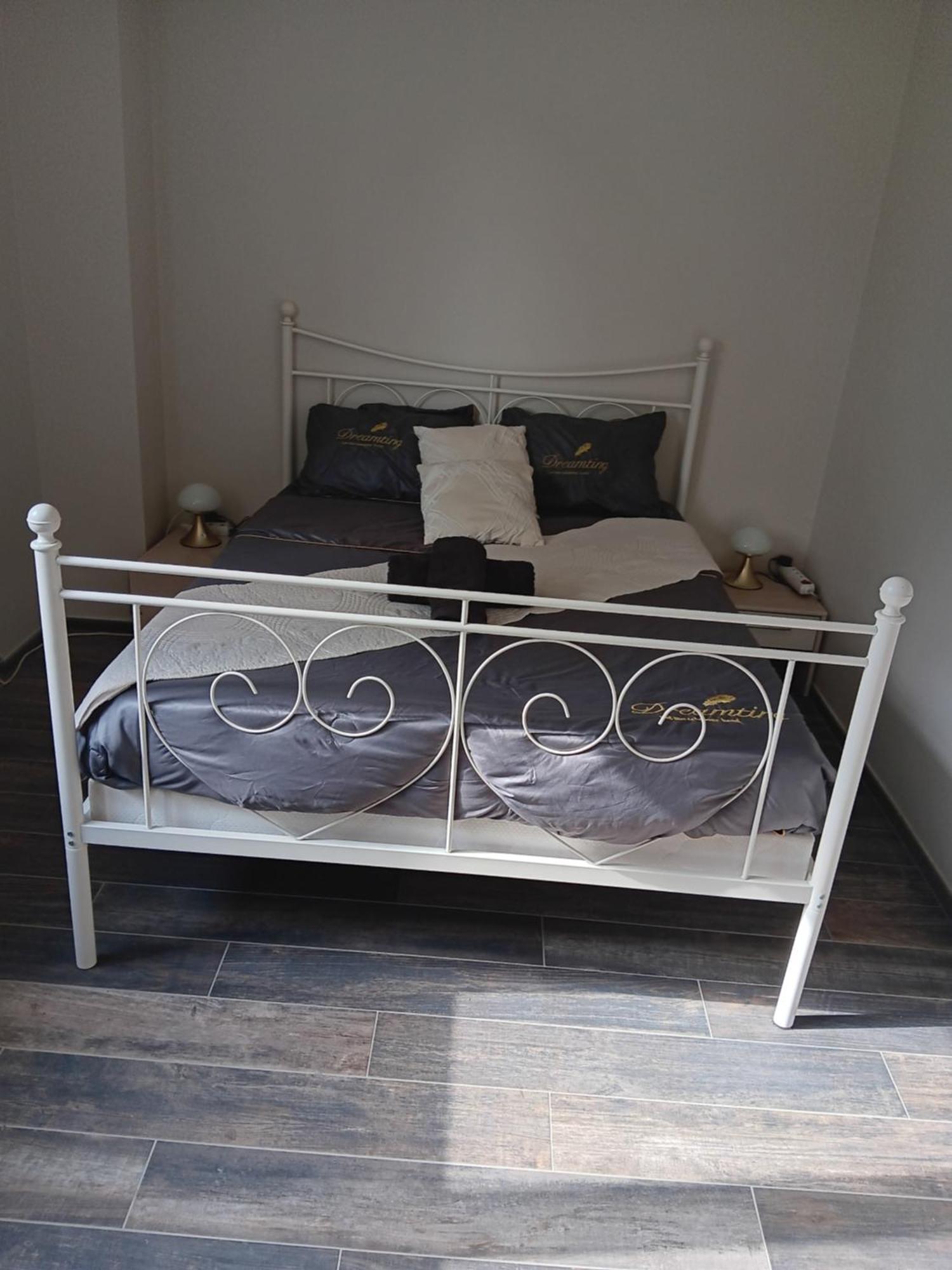 Charmes  Chambre Privee Dans Une Maison Familiale מראה חיצוני תמונה
